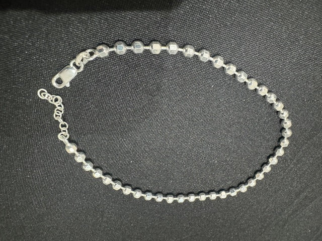 Item 19: Ladies Anklet- Silver Moon