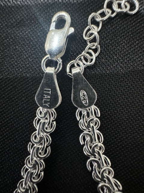 Item 21: Ladies Anklet Silver Tribal