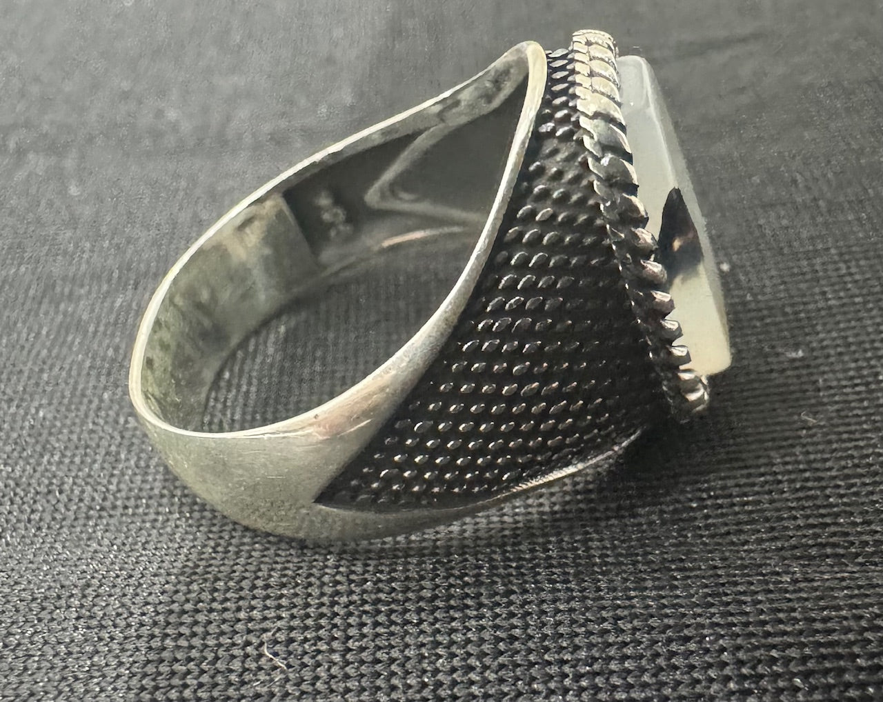 Item 43: Men's Islamic ring
