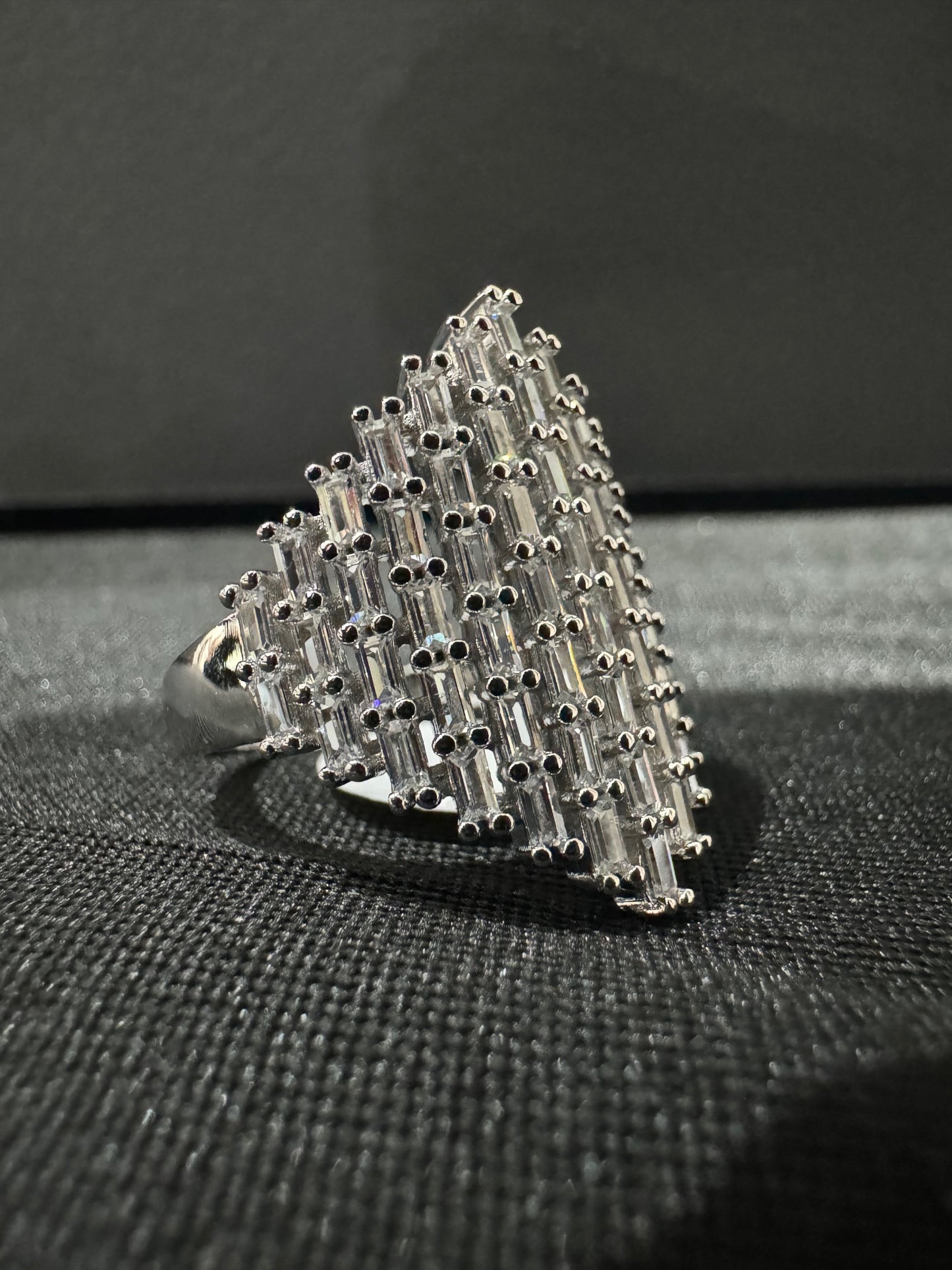 Item 22: Ladies Diamond Ring