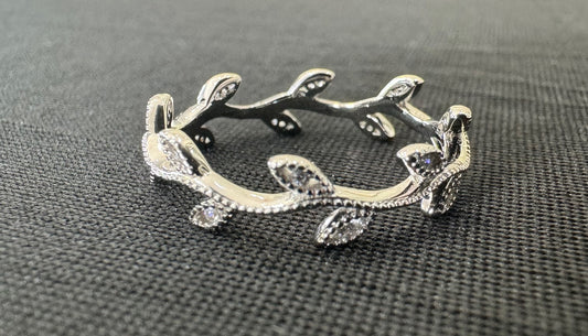 Item 30: Ladies Petal Ring with Diamonds