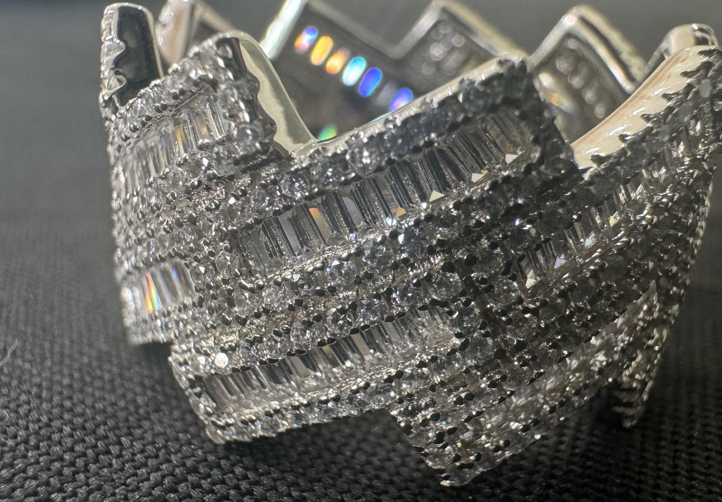 Item 34: Mens Diamond Crown Ring